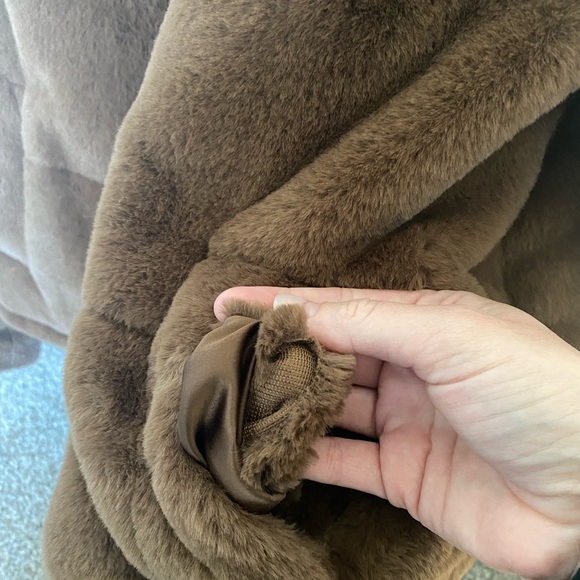 Zara faux fur - Picture 4 of 4